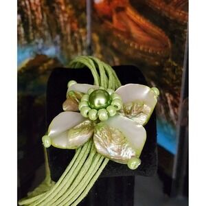 RARE Vtg Genuine Shell Flower Iridescent Light Green Bracelet Adj Cord FREE $HIP